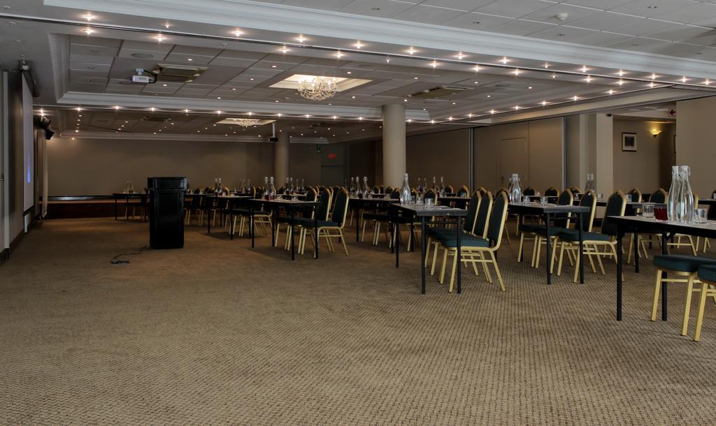 Hotel Le Vendome Cape Town Ngoại thất bức ảnh The conference room